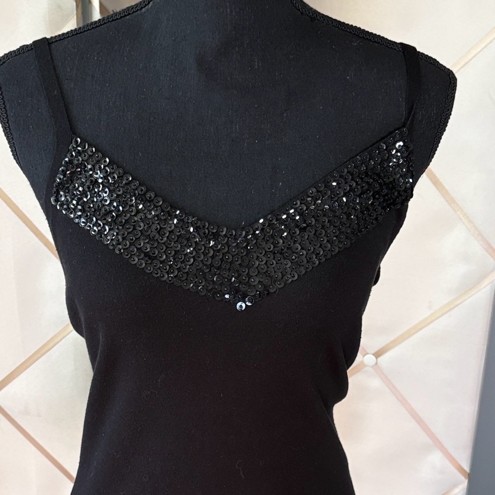 Cable & Guage Women's Midnight Black Camisole /Sequins Across Top
SZ Large